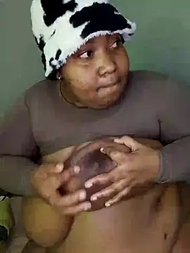Webkamerová show ThickAssMammie26