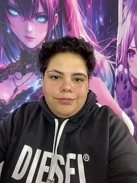 Hailey_Curvy: διαδικτυακό σόου στην κάμερα