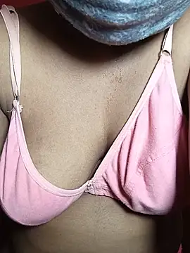 Chat +18 de Horny_Natasa_ ao vivo