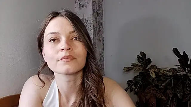 IsisCora Chat XXX in diretta