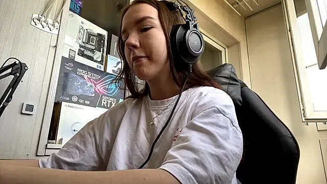 FewerCadre Webcamshow