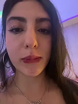 Ixchel_tay Chat XXX in diretta