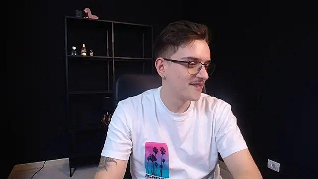 FelixStarkk 라이브 XXX 채팅