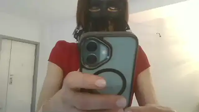 HelenTiAscolta Chat XXX live
