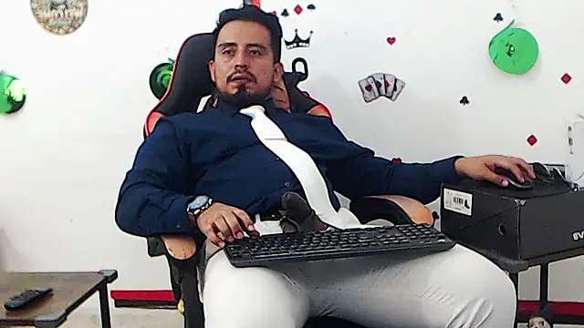 Webkamerová show KalethBigDick