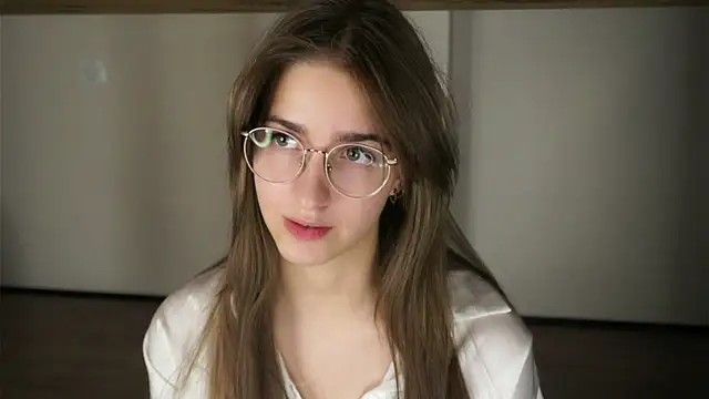 ClarineCasebolt Chat XXX live