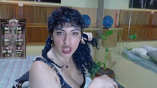 Chat XXX en directo de Eli666uwu