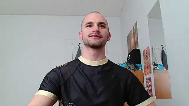 Show modela OskarBreno na web-kameri