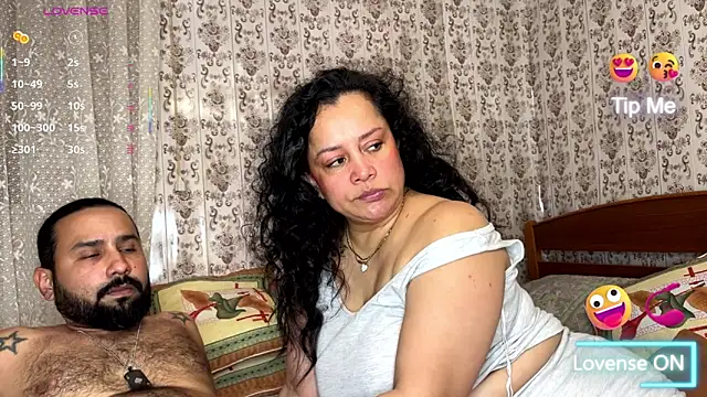 Foxyfox_realsex Webcam Show