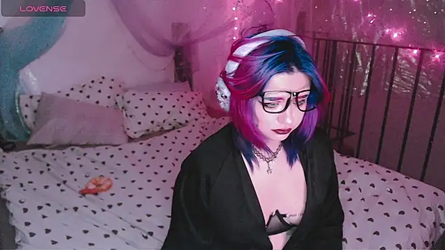 candy_lina Adlı Modelin Canlı XXX Sohbeti