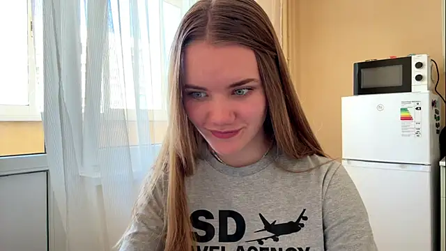 doana_bebriti Adlı Modelin Canlı XXX Sohbeti