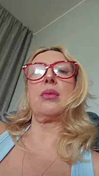 MariaRichi_ Adlı Modelin Canlı XXX Sohbeti