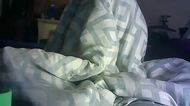 _P3RKY_IMMORTAL3_FIR3_ élő XXX-chatje
