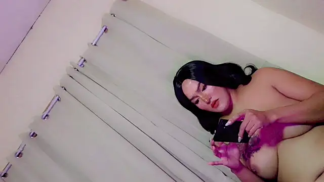 ChloeAsian 网络视讯表演