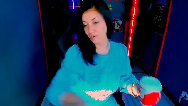 AnaMills 现场XXX聊天
