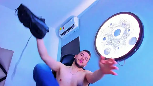 mike_257's Live XXX Chat