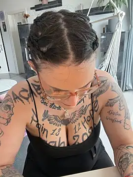 NyxTattoo live XXX chat