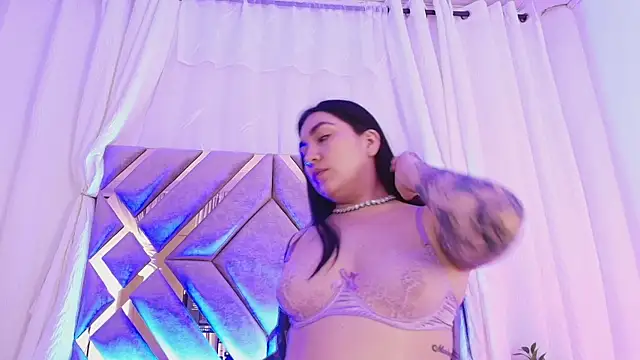 KathiaJenner live XXX chat