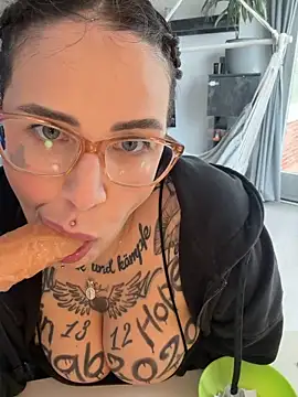 NyxTattooのライブXXXチャット