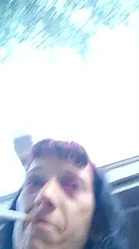 whitetrashdirtyslut's Webcam Show