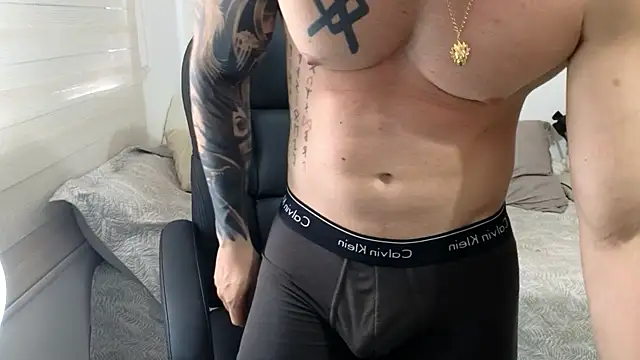 Isaac_Carter Live XXX-chat