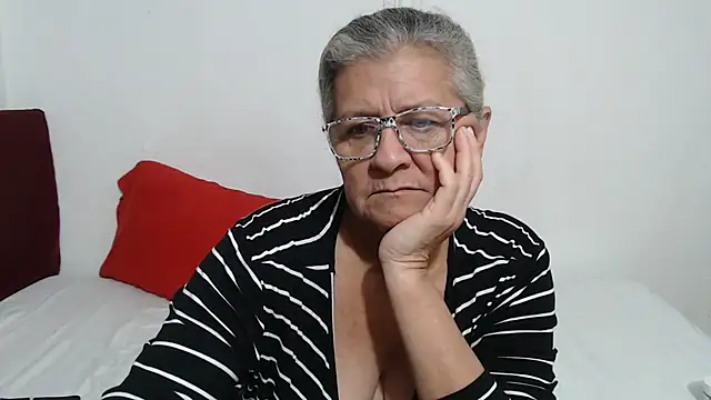 candy_mature_'s Live XXX Chat