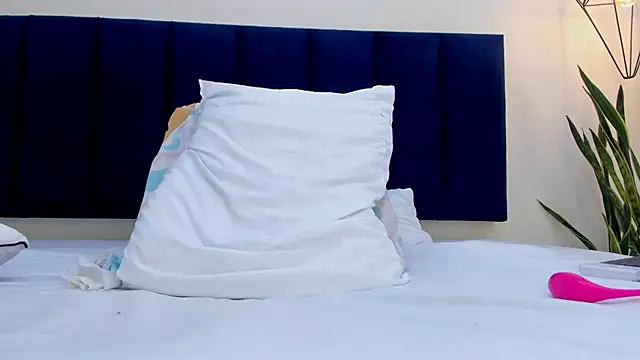 mayaevansmg's Live XXX Chat