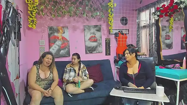 lesbiancuple's Live XXX Chat