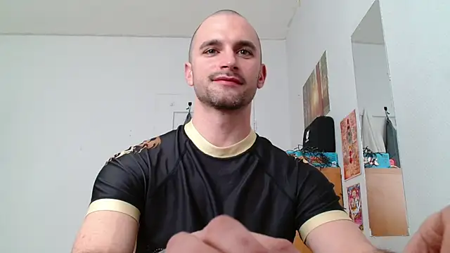 OskarBreno webkamerás műsora