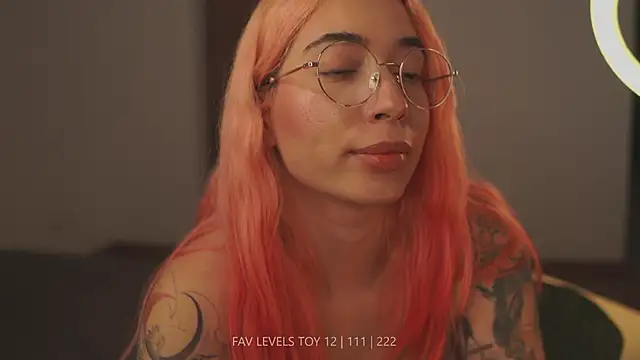 dearnina_ Adlı Modelin Canlı XXX Sohbeti