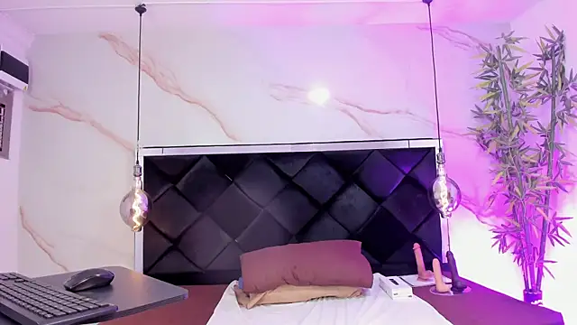 XXX chat uživo modela Ibbie_drastic