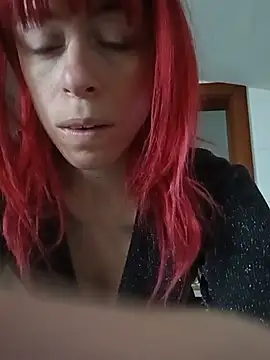 Annarella_Pika Adlı Modelin Canlı XXX Sohbeti