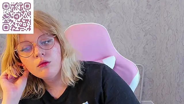 luna_c0ra Chat XXX in diretta