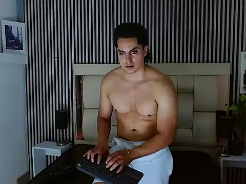 Alex_Wolft's Live XXX Chat