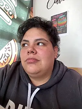 Show modela Hailey_Curvy na web-kameri