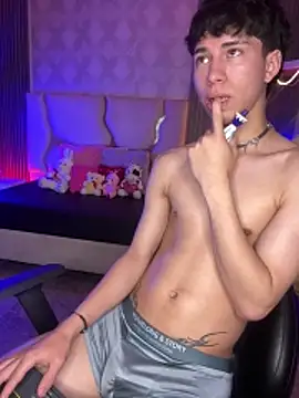Chat XXX en directo de kaelwolf_tay