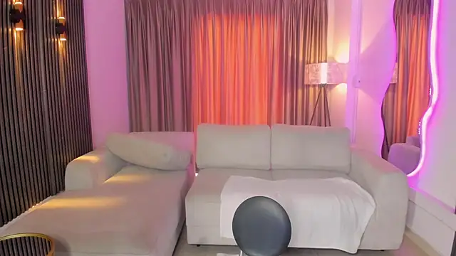 Leah_Grey Chat XXX in diretta