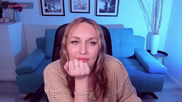EvieMagical Chat XXX in diretta