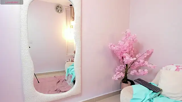 alice_sweet4u's Webcam Show