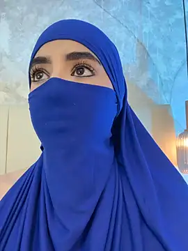 nayiraa_ Adlı Modelin Canlı XXX Sohbeti