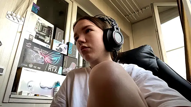 FewerCadren Live XXX chat