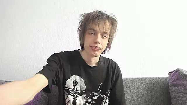 Nolan_Sagee Chat XXX in diretta