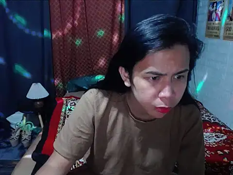 BriannaCruz24 Show in webcam