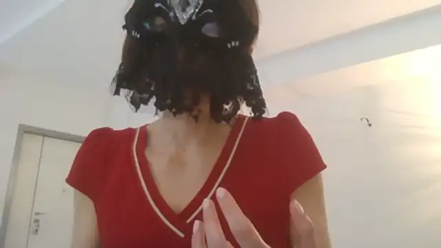 HelenTiAscolta Adlı Modelin Canlı XXX Sohbeti