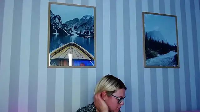 Chat +18 de MonaLisaG ao vivo
