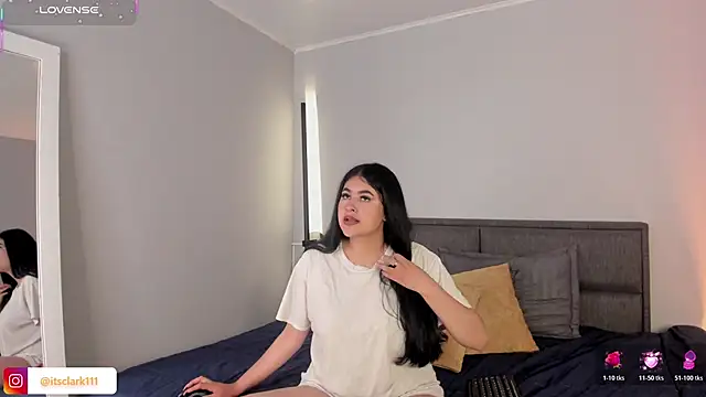 Chat XXX en directo de Emma__clark_