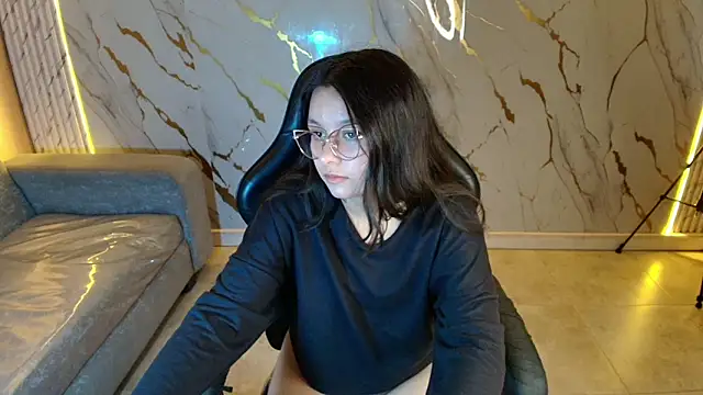 HoneyDoll_tf Webcam Show