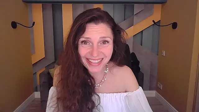 EllaLong's Live XXX Chat
