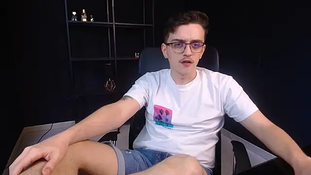 Онлайн чат XXX FelixStarkk