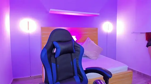 kitty_sweeety_'s Live XXX Chat